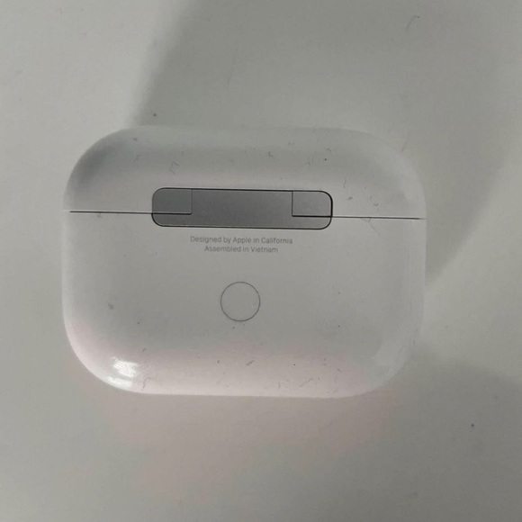Air pod pro gen 2 - Picture 3 of 4